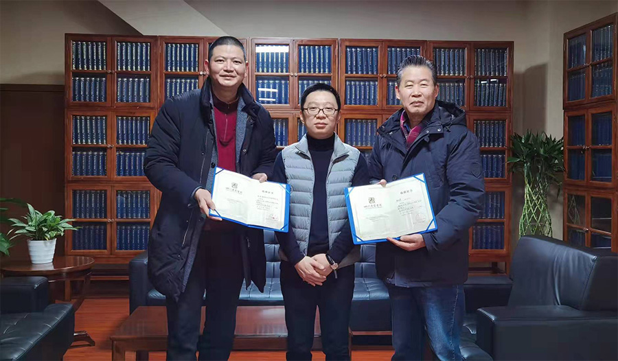 �����Ļ����͡�����֮�ۣ��ɶ�������ͨ����Ӱ��־�������ɶ���ͨ70�꡷ͼ�����Ĵ�ʡͼ���